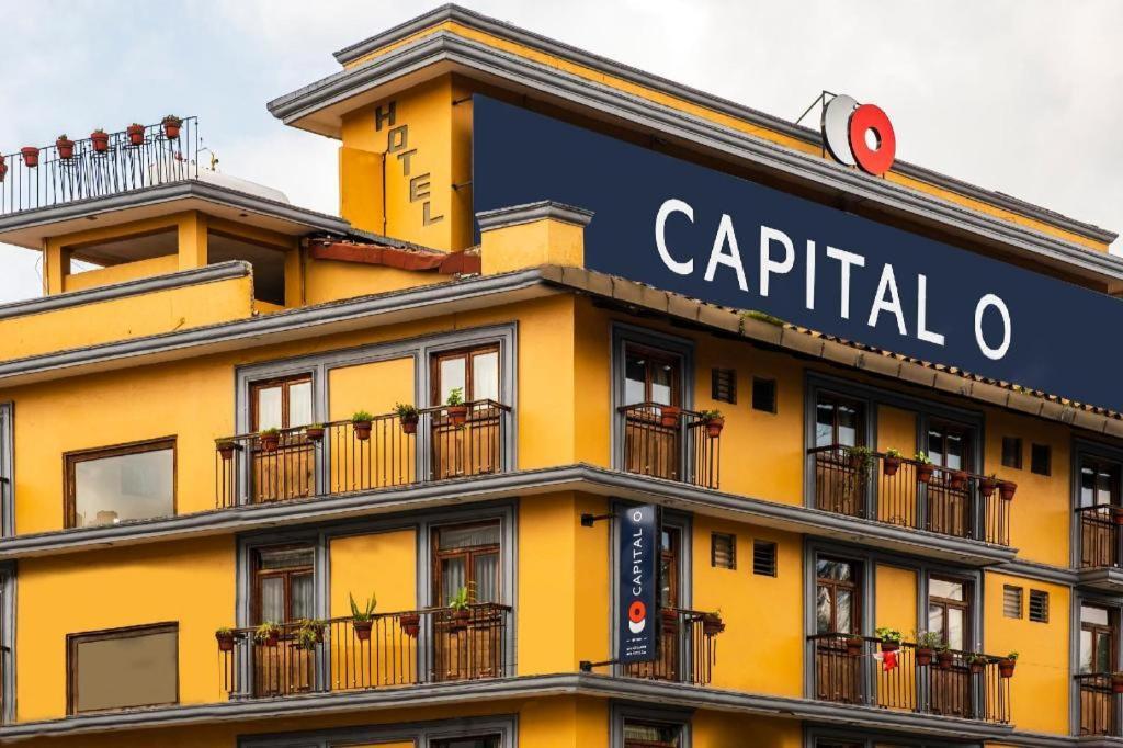 Capital O Hotel Central, Xalapa Buitenkant foto