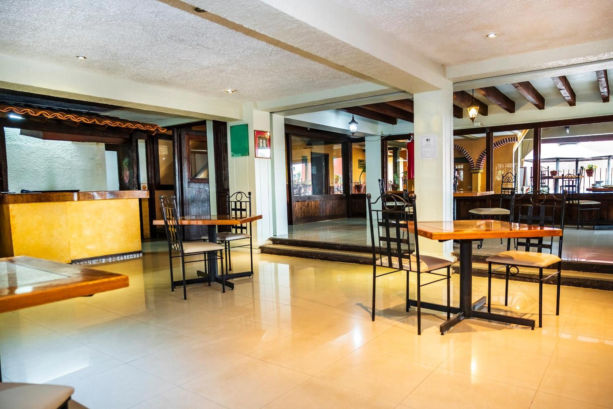 Capital O Hotel Central, Xalapa Buitenkant foto