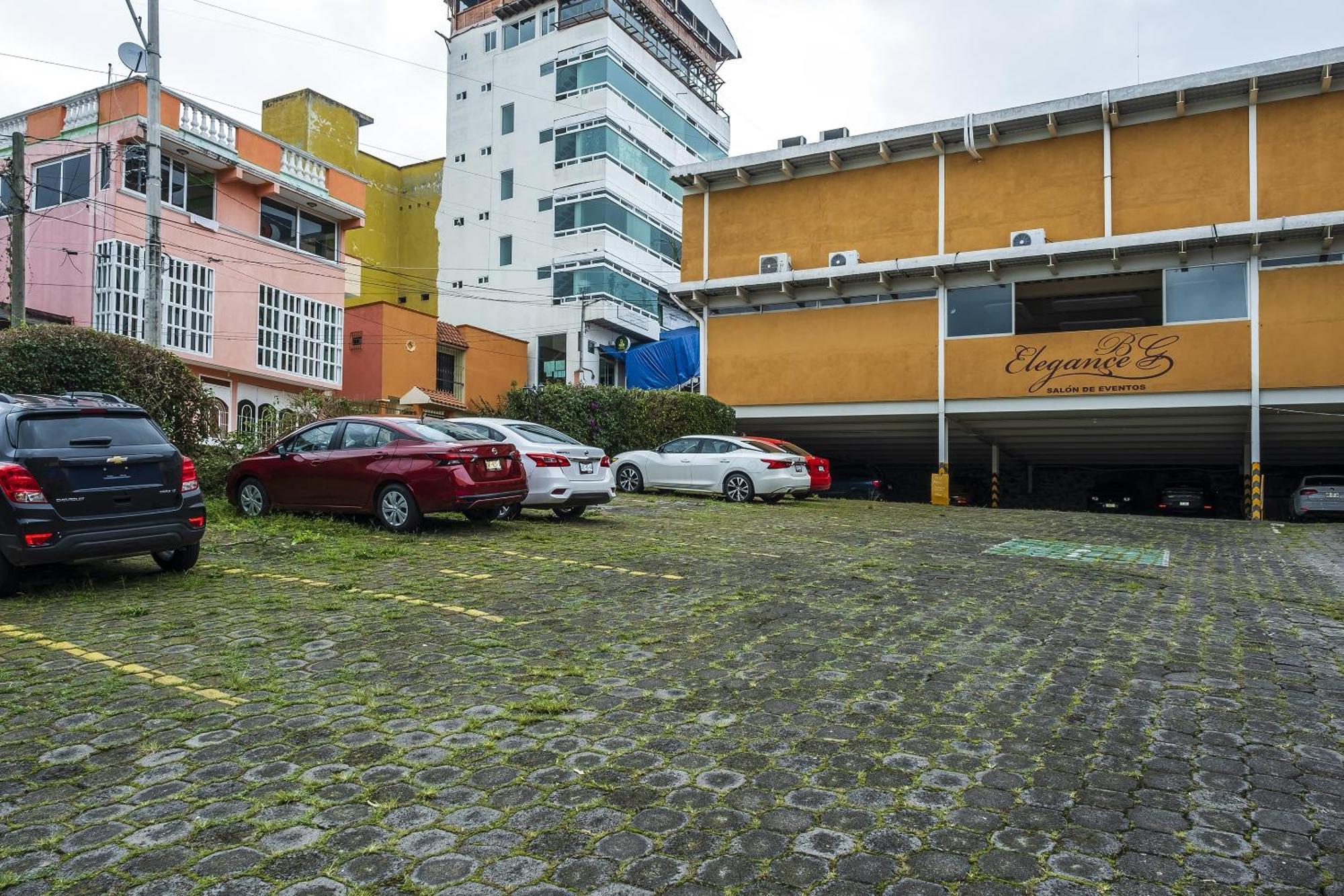 Capital O Hotel Central, Xalapa Buitenkant foto